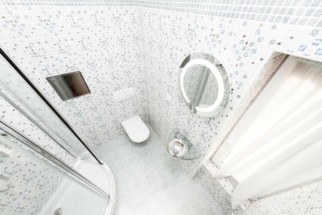 Apartament Romantic With Jacuzzi